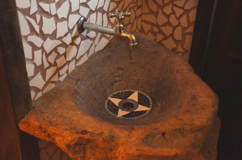 Chale De Pedra - Hospedaria Sao Tome das Letras Luaran gambar